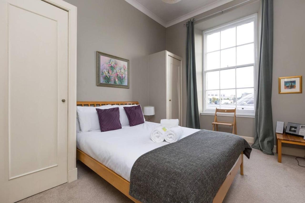Altido George Square Apartment - Heart Of Old Town/University Edimburgo Esterno foto