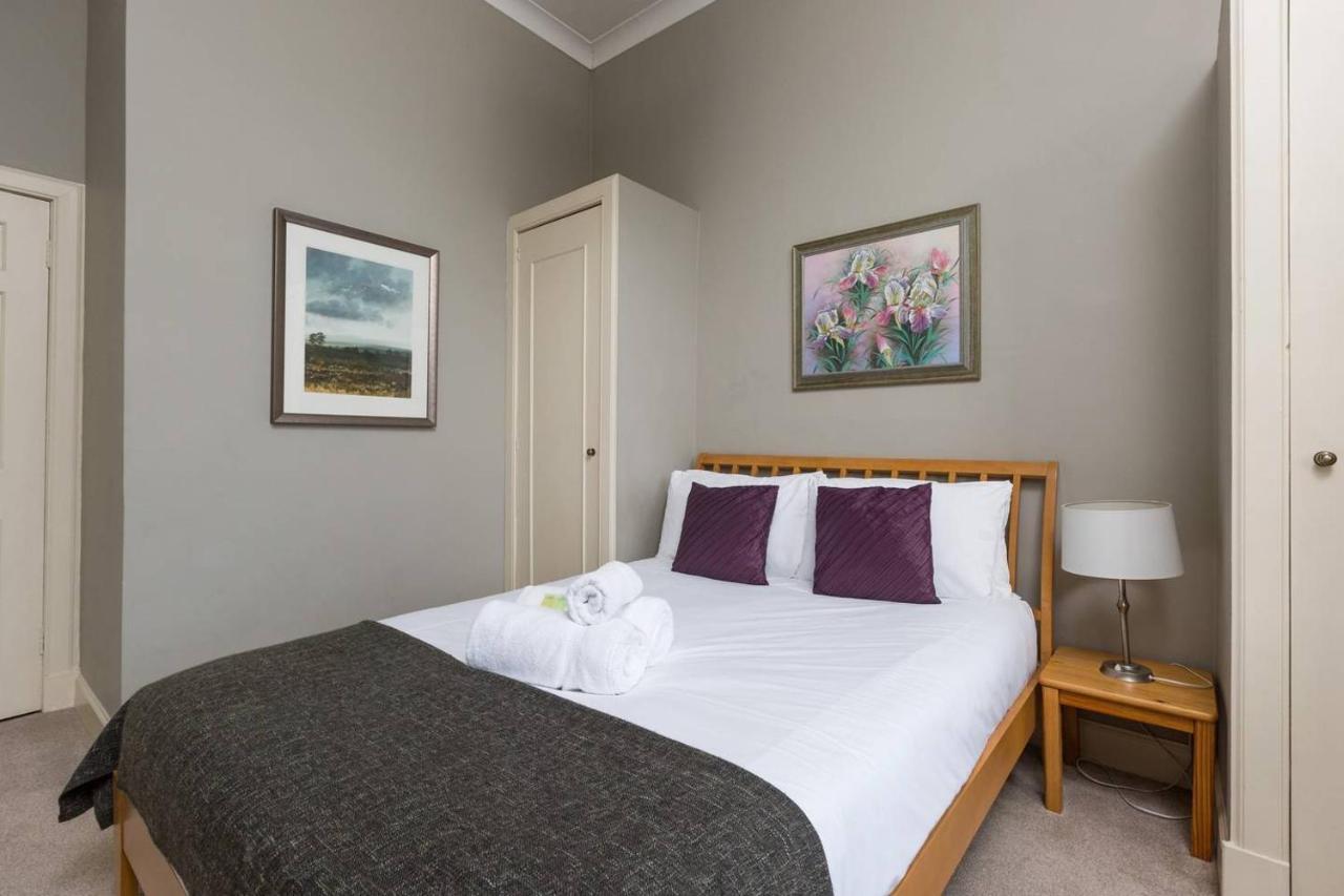 Altido George Square Apartment - Heart Of Old Town/University Edimburgo Esterno foto