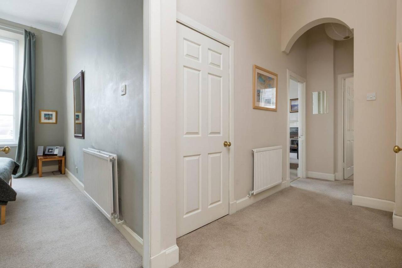 Altido George Square Apartment - Heart Of Old Town/University Edimburgo Esterno foto